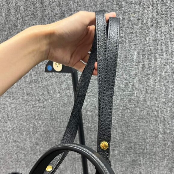 100% Authentic Louis Vuitton NeoNoe Black Leather Satchel - Picture 15 of 16